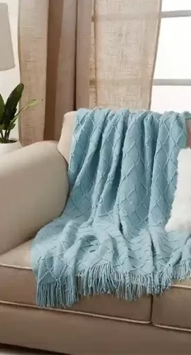 Blanket-Knitted-Blue-Copy